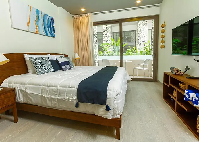 Aparthotel The Boat, Relax And Party, 2 Blocks From The Sea And 5th Ave 200 Mb Playa del Carmen